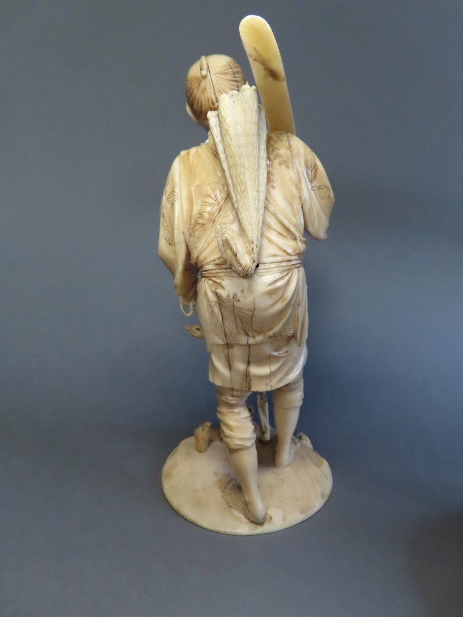 Okimono In Marine Ivory. Fisherman With Cormorant. Japan, Meiji Period (1868-1912)-photo-1