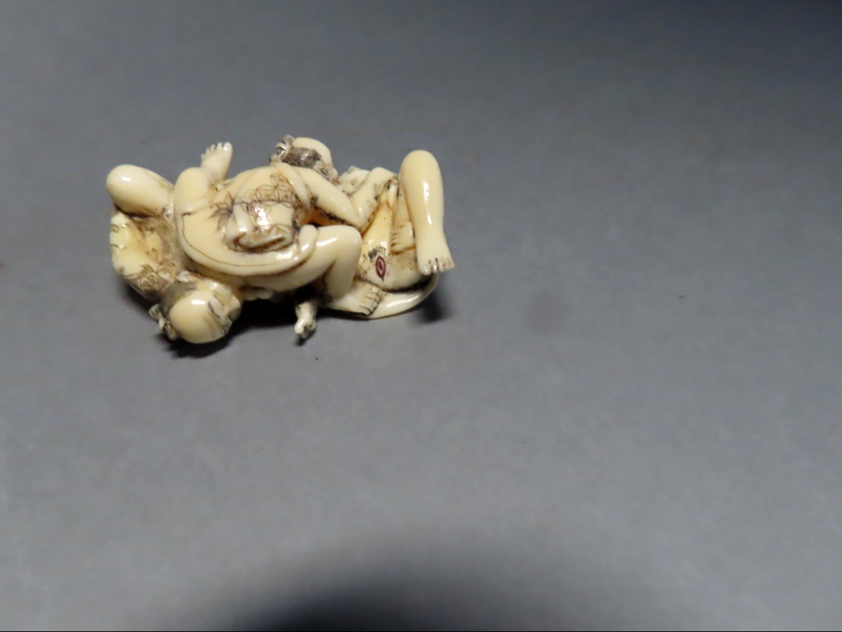 Ivory Erotic Netsuke. Hetero And Homo Scene. Japan Taisho Period (1912-1928)-photo-4