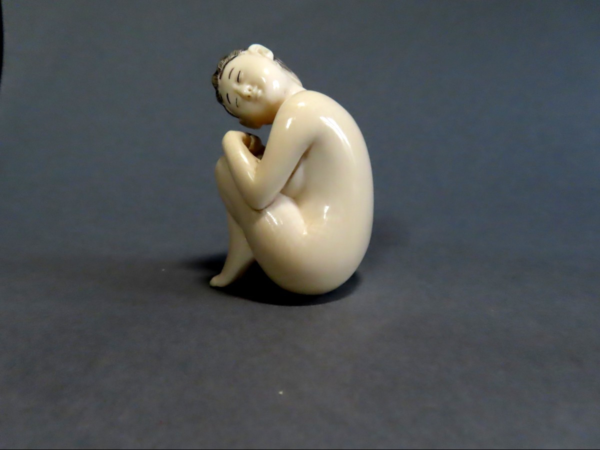 Ivory Okimono. Seated Young Nude Woman. Japan, Early 20th Century.-photo-2