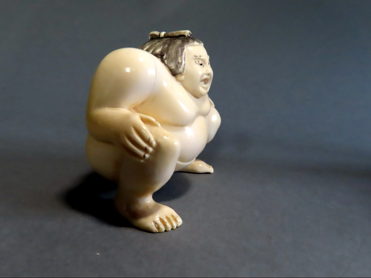 Ivory Netsuke. Sumo. Taisho Period (1912-1928)-photo-2