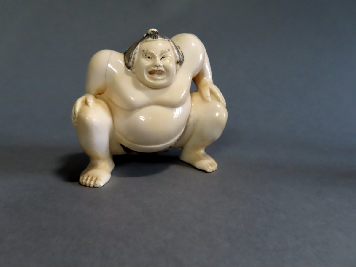 Ivory Netsuke. Sumo. Taisho Period (1912-1928)