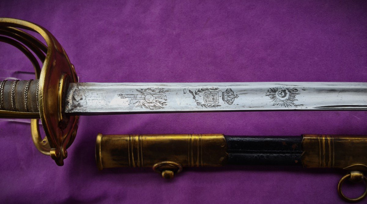 Sabre De Garde Du Corps De Roi, Premier Modèle 1814, Lame Particulière-photo-1