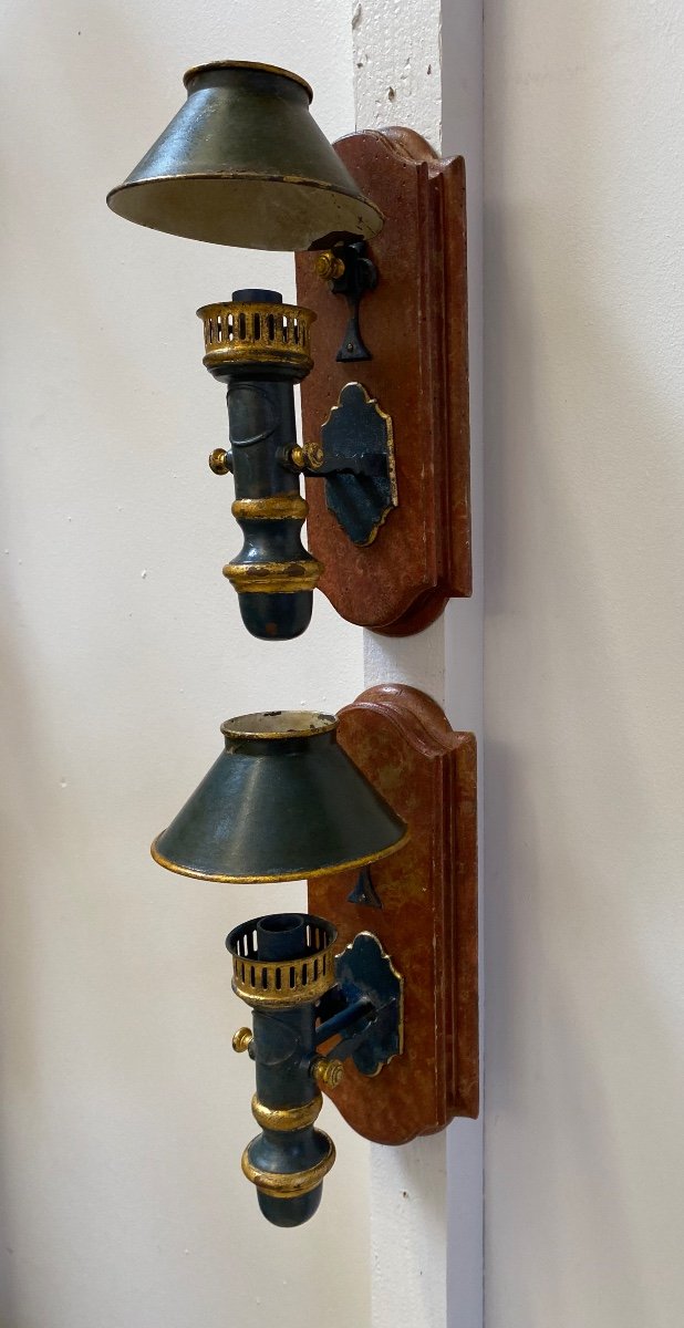 Pair Of Painted Sheet Metal Sconces A Quinquet, 19th Century-photo-3