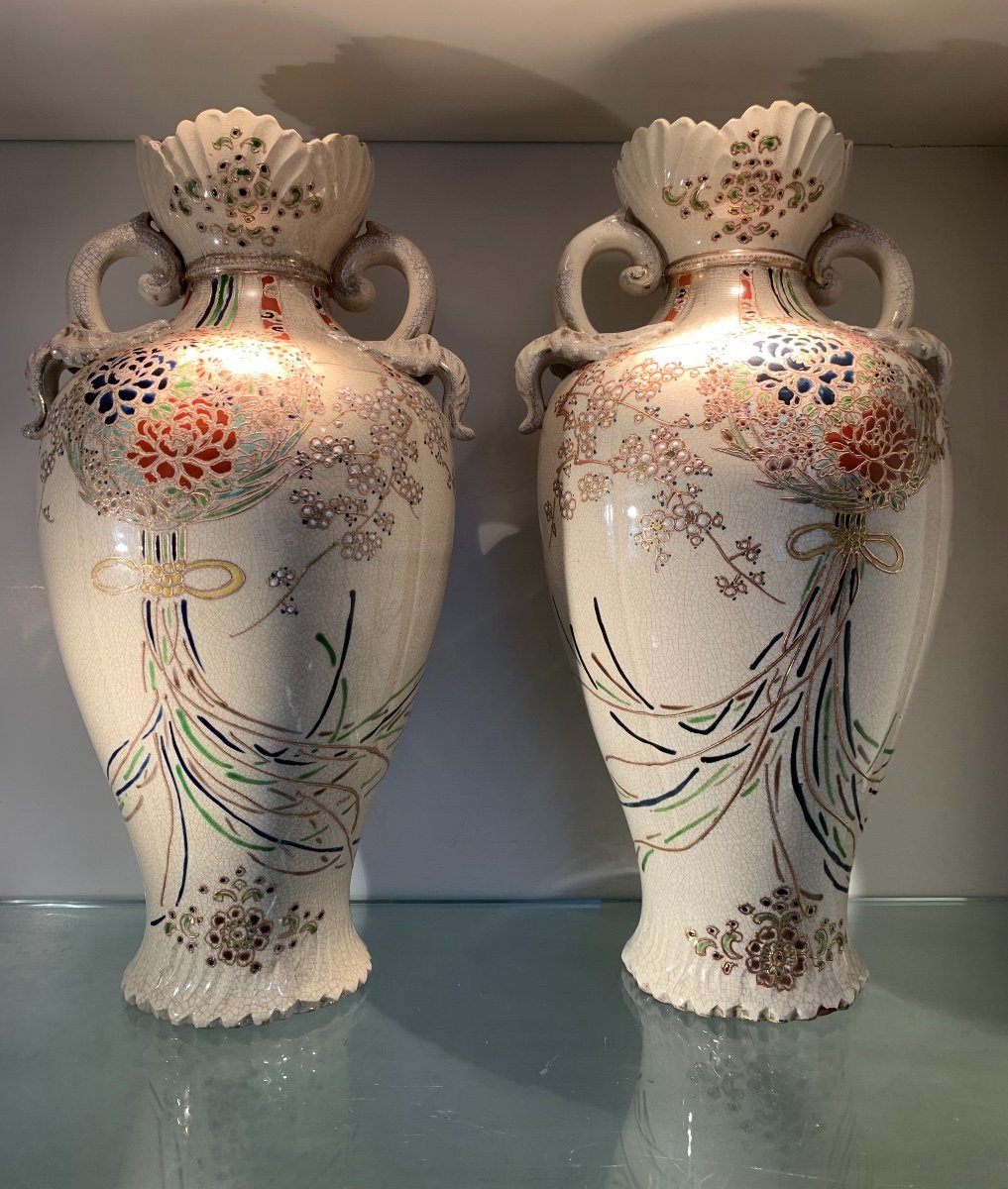 Paire De Vases En Faience De Satsuma, Japon, Epoque Début XXème