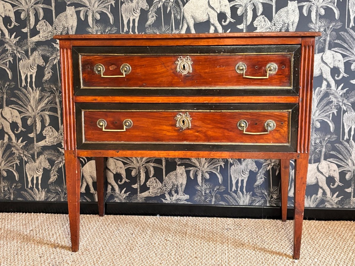 Louis XVI 18th Century Sauteuse Chest Of Drawers