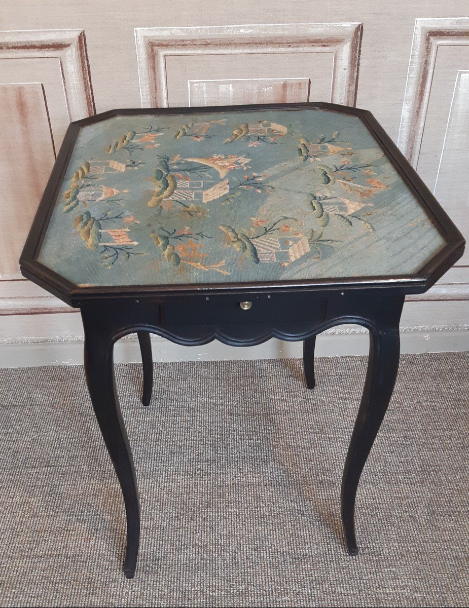 Small Black Lacquered Table, With Tapestry Top, Louis XV Period-photo-1