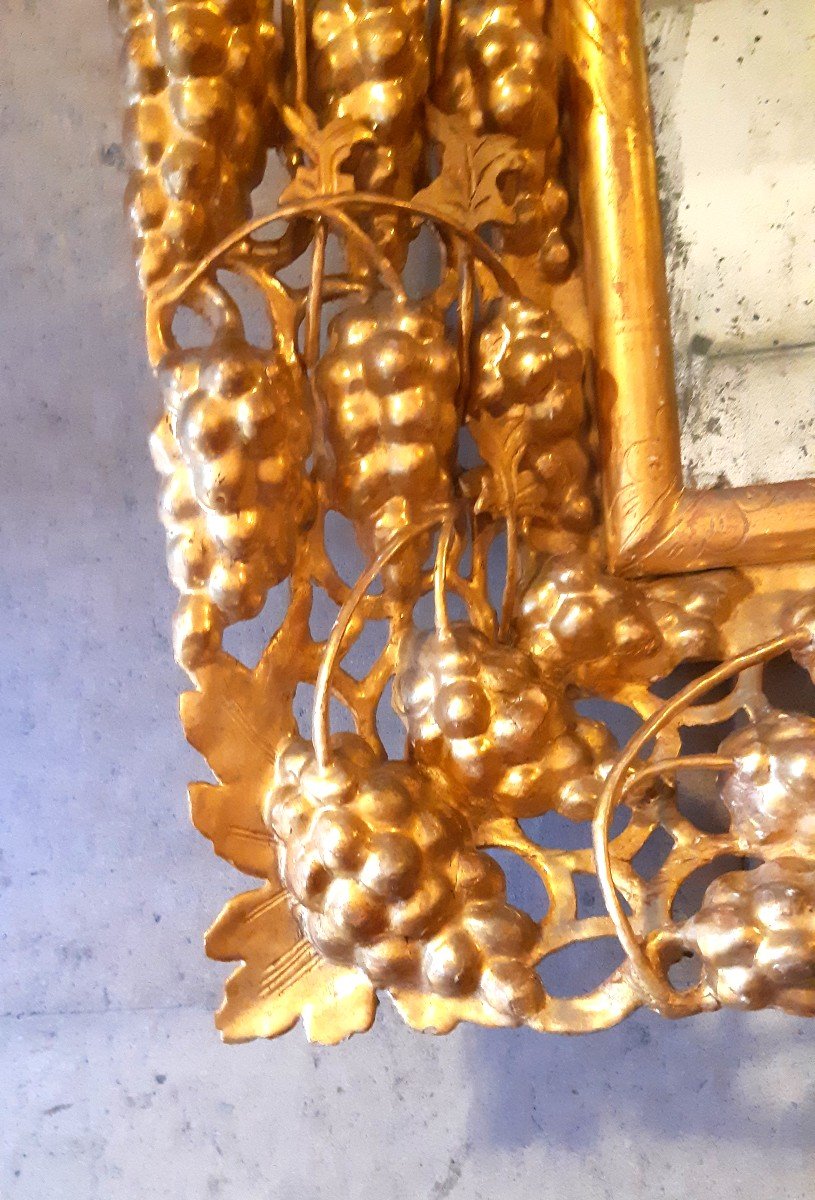 Carved, Gilded Wooden Frame, Juxtaposition Of Vine Branches In Relief, Southern France, Early 19th Century-photo-2