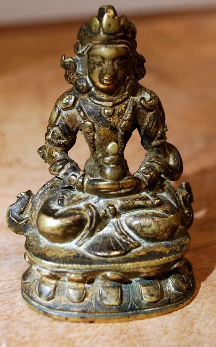 Statuette 17, 18th Century In Gilt Bronze Representing Amitayus Seated On A Double Lotus-photo-2