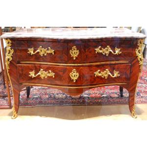 Commode Sauteuse Début Dix Huitième Siècle Estampille Attribuée à Michel Mallerot