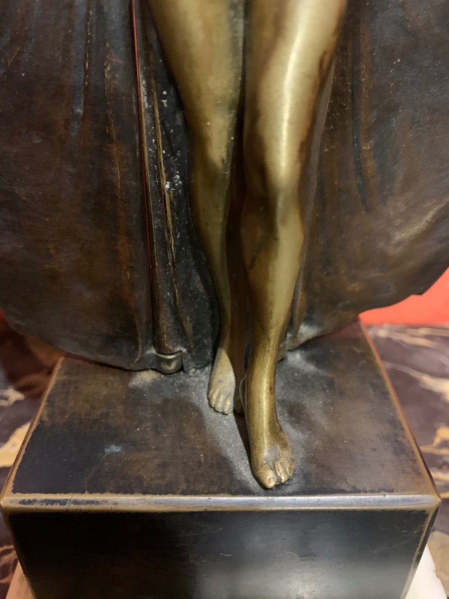 Femme Encapuchonnée En Bronze Doré Et Patiné, Carl Kauba, Vienne Début XIX Siècle -photo-2