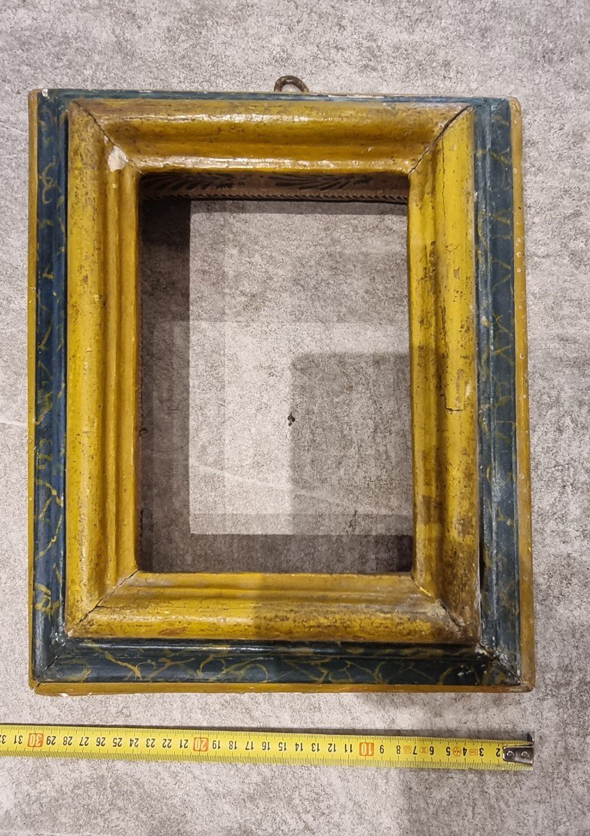 Small Frame, 17th Century-photo-4