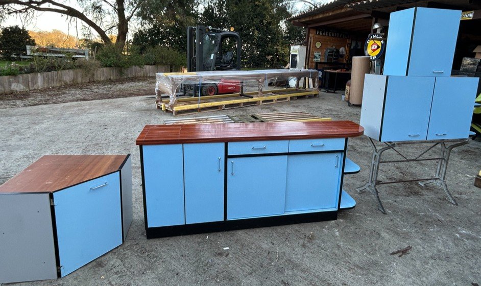 Buffet Et Caisson Cuisine Formica Bleu 1950