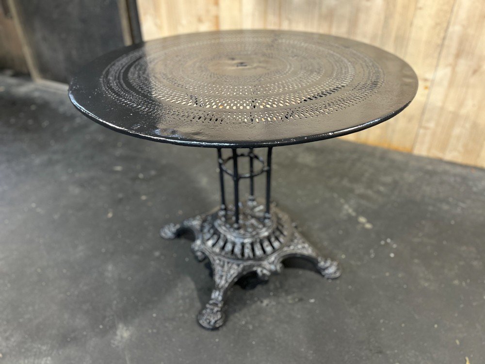 Garden Table With Cast Iron Base, 1900s