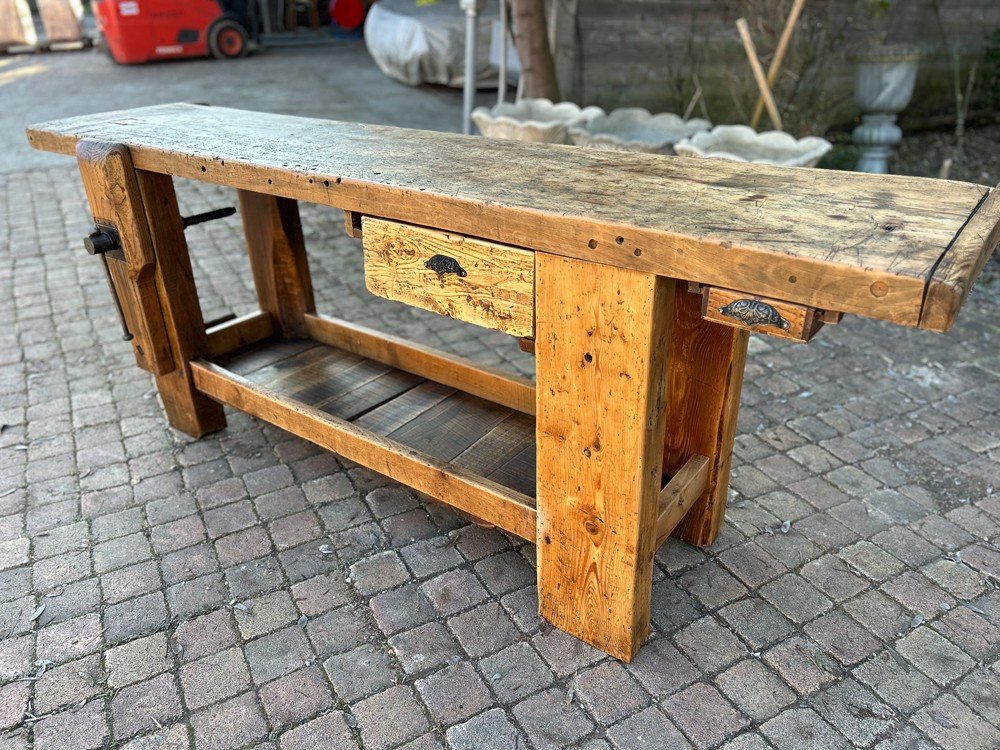 Old Carpentry Workbench 1900-photo-1