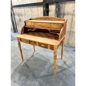 Walnut Cylinder Desk Early 20th Century 