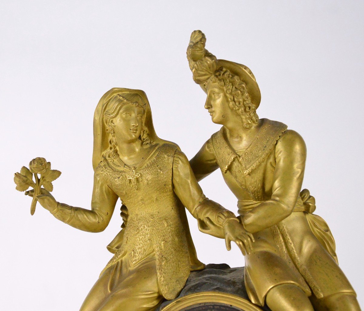 Pendule Romantique En Bronze à Patine Dorée Et Brune à Décor Néogothique XIXème-photo-3