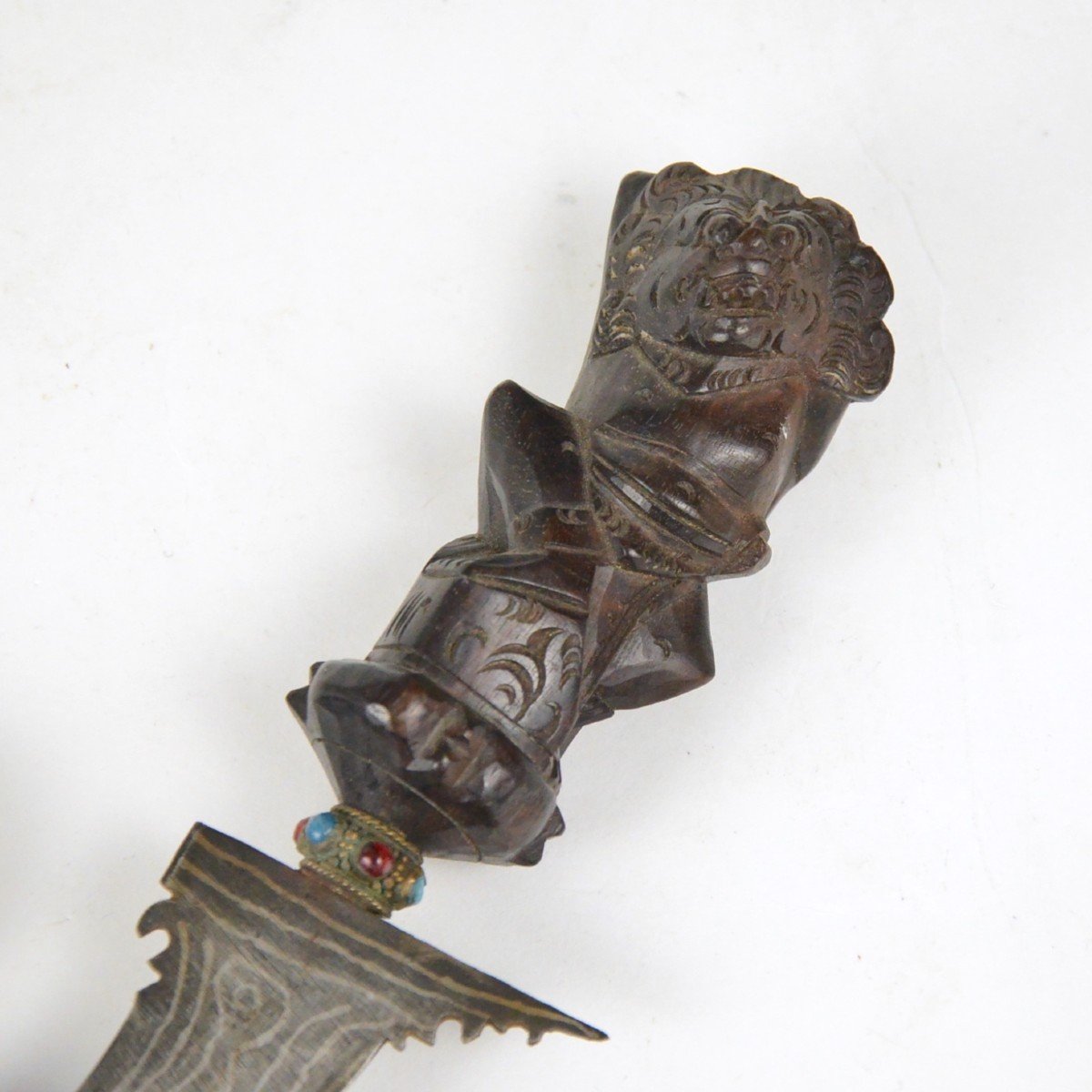 Indonesian Kriss And Its Carved Wooden Scabbard-photo-2