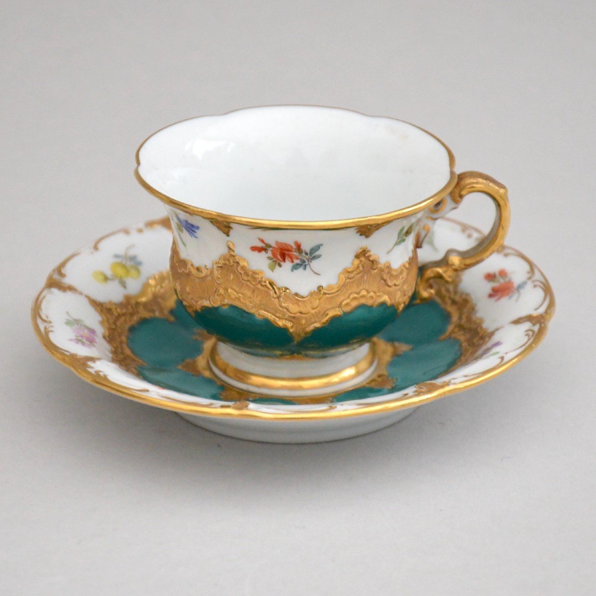 Tasse En Porcelaine Du Meissen -photo-2