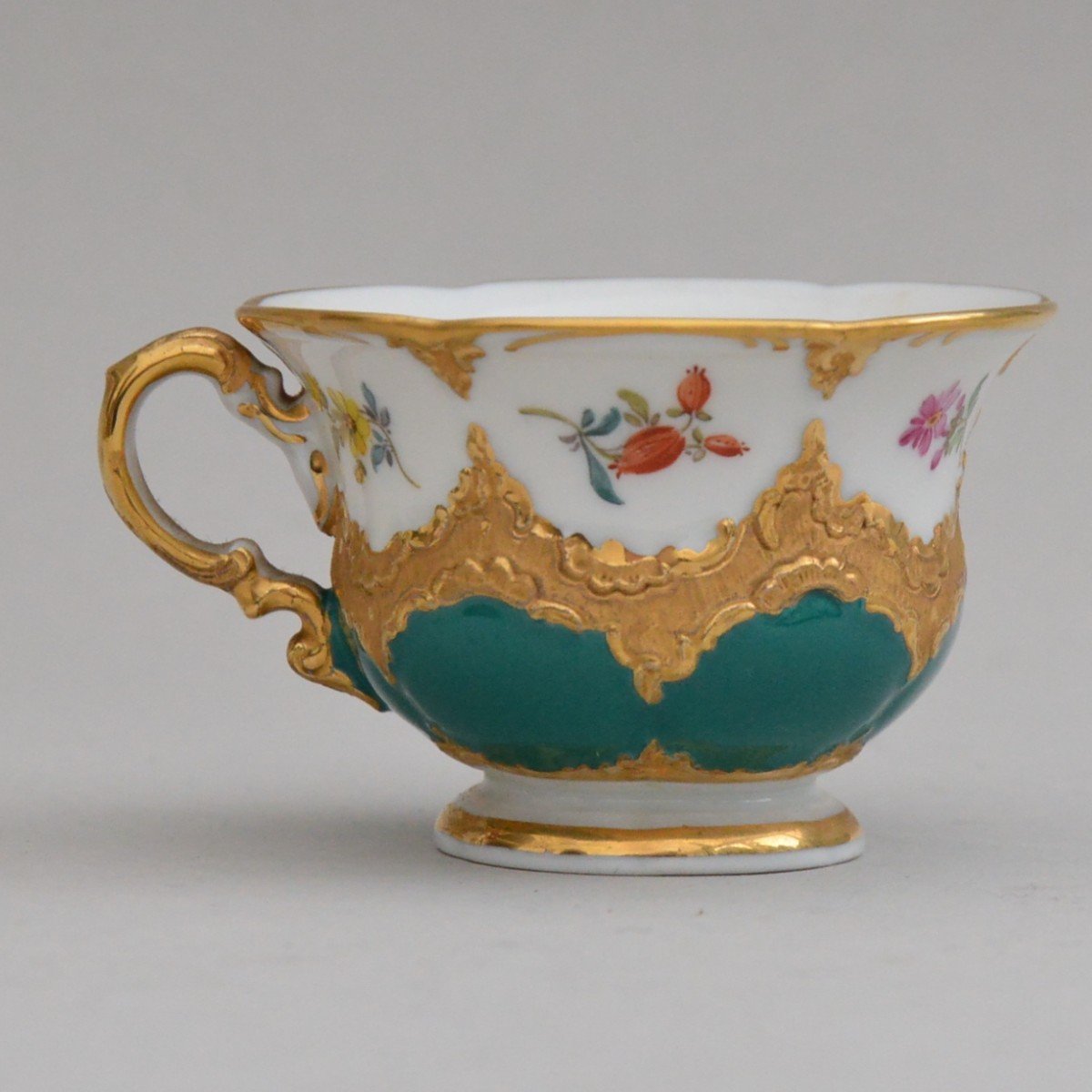 Tasse En Porcelaine Du Meissen -photo-1