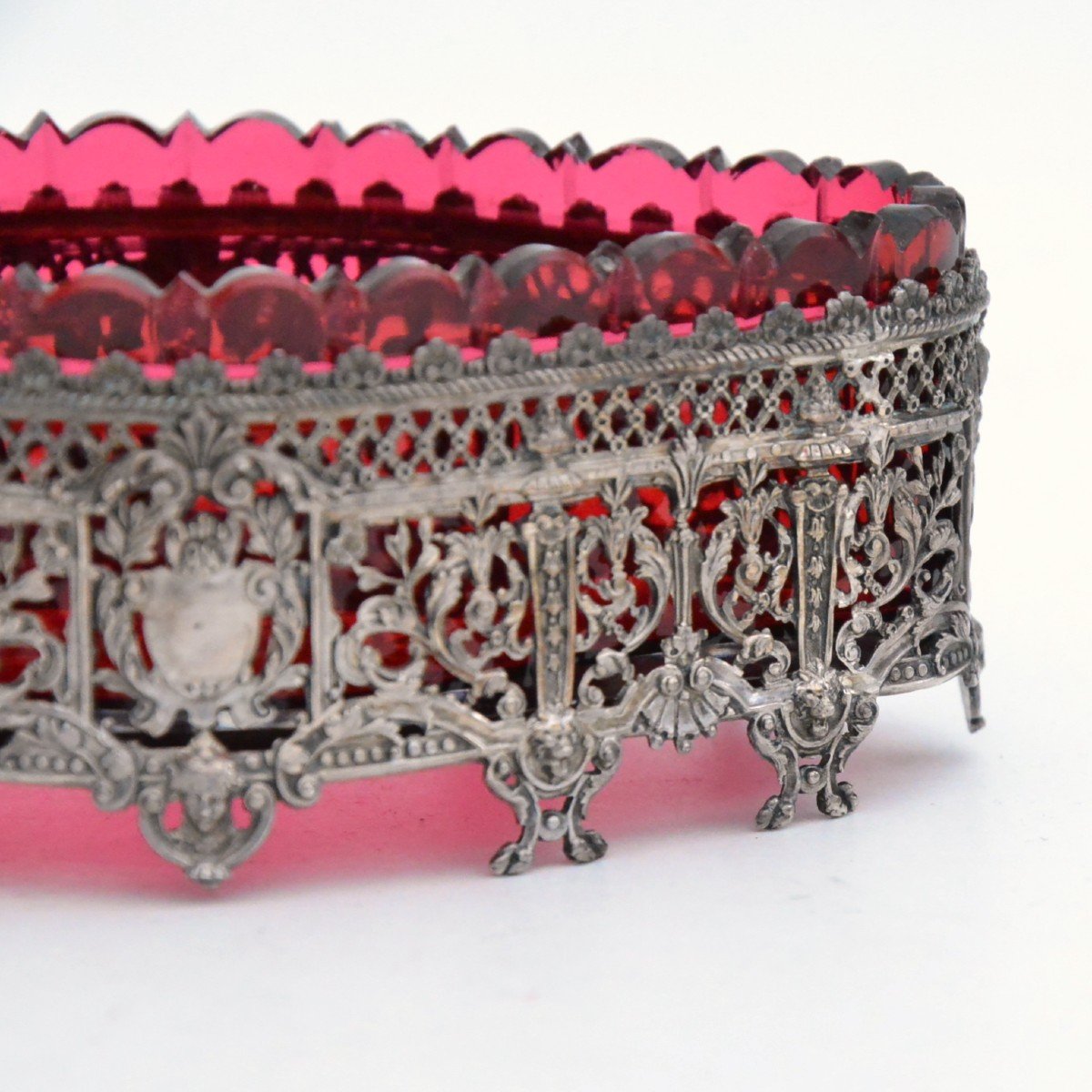 Set Of Six Salt Sellars With A Pair Of Small Red Crystal Jardinéres Mounted In Silver-photo-4