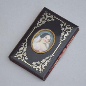 Tortoiseshell Dance Card Decorated With Silver Stitching And Miniature Portrait 19th Century