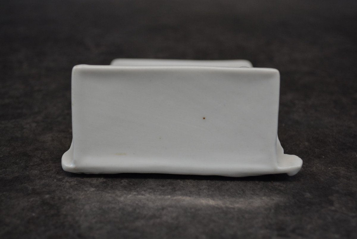 Porcelain Menu Holder-photo-2