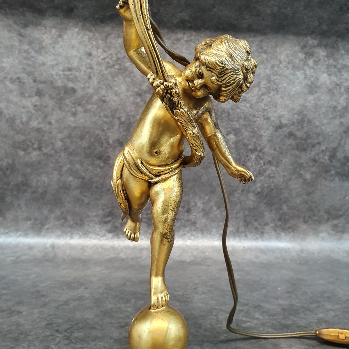 Cherub Bronze Lamp-photo-2