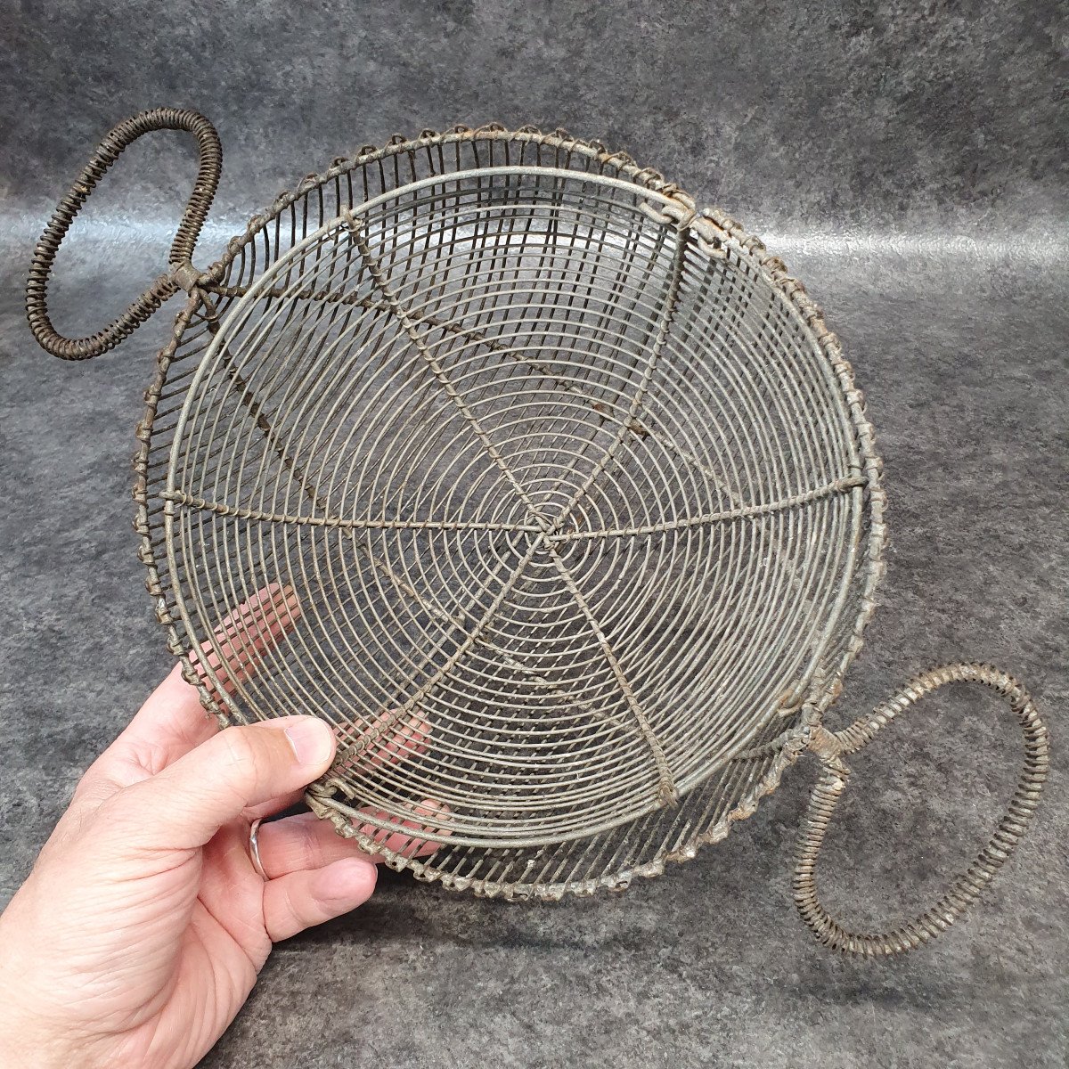 Amazing And Rare Antique Wire Salad Basket-photo-4