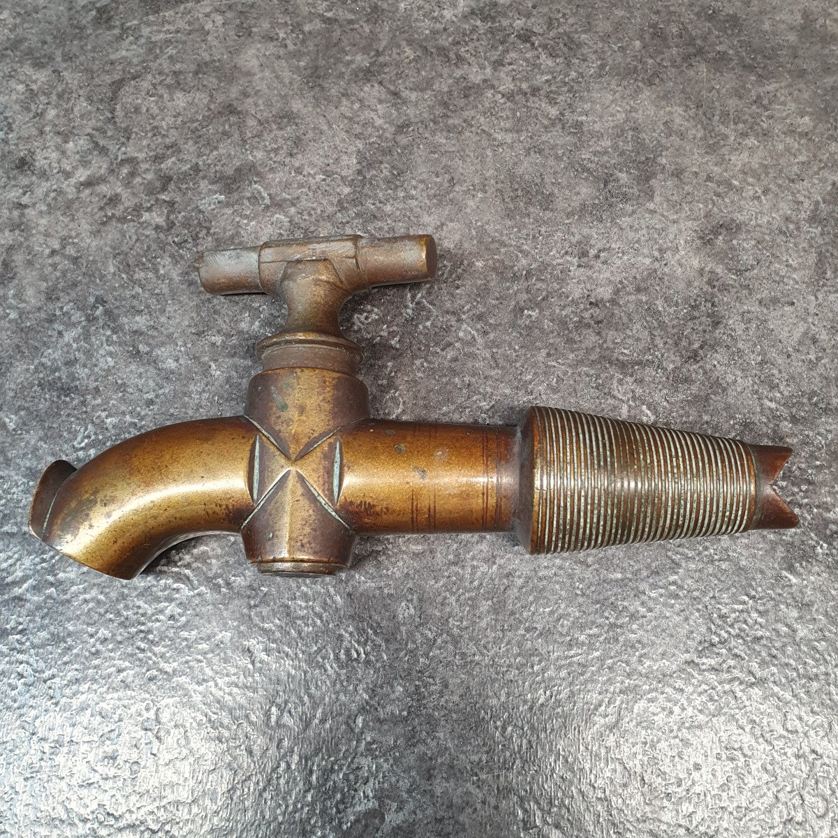 Old Large Bronze Faucet-photo-2