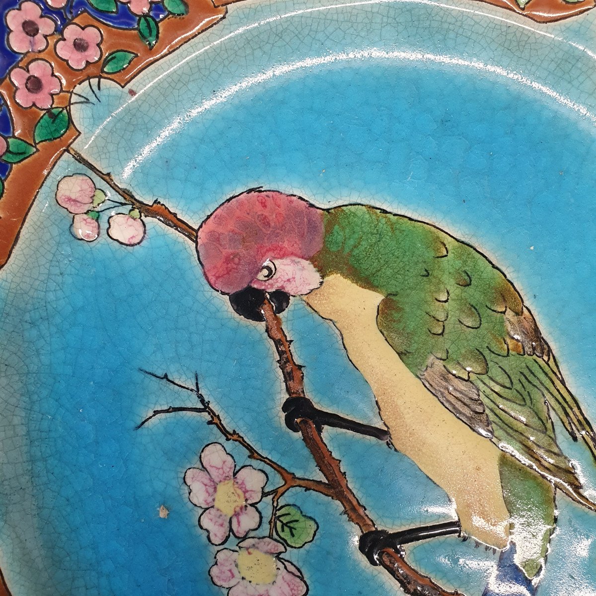 Beautiful Longwy Enamel Plate With Parrot Decor-photo-3