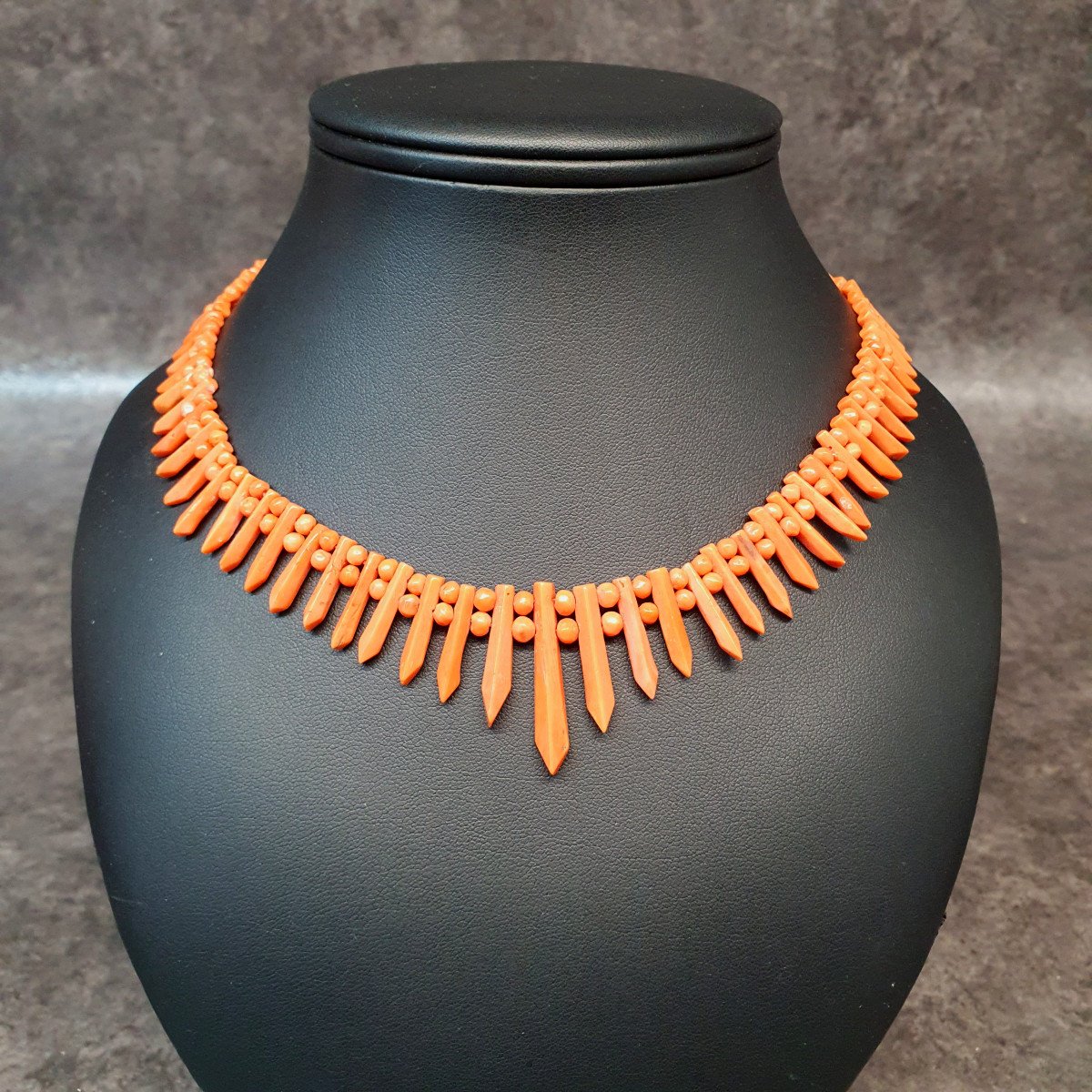 Art Deco Coral Necklace