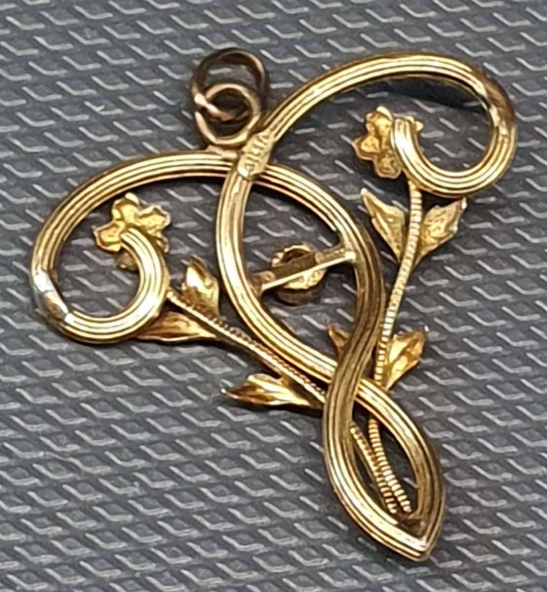 Oria Art Nouveau Pendant-photo-2