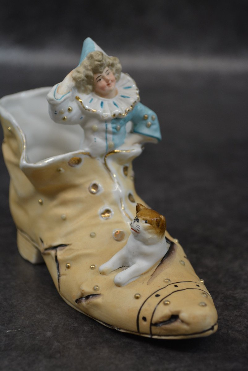 Biscuit Humorous Shoe-photo-6