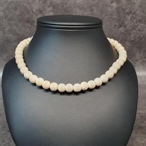 White Ponge Coral Necklace