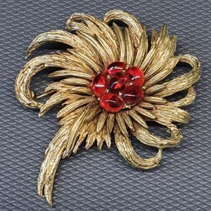 Broche Créateur Carven