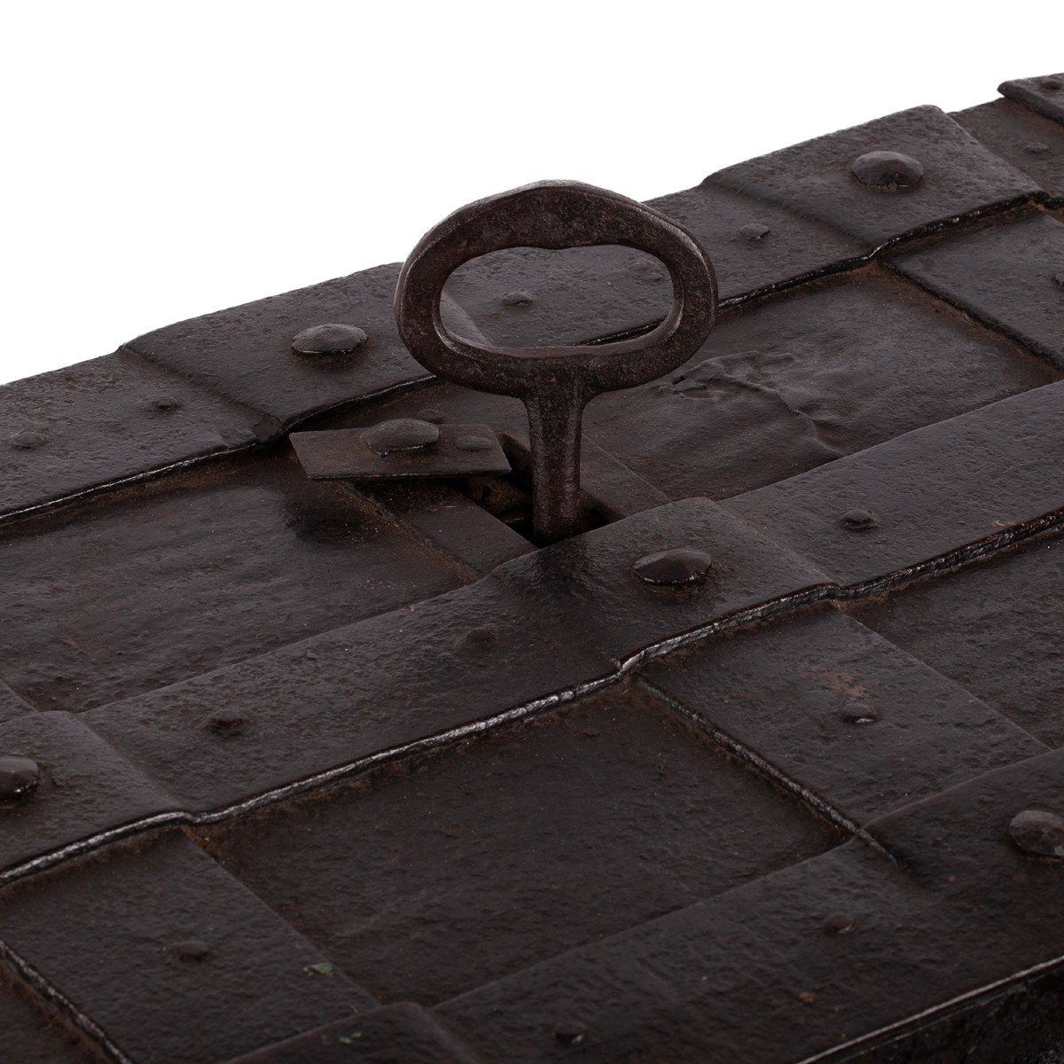 17th Century Steel Safe/trunk With 5 Locking Mechanisms. Europe, 17th Century-photo-1