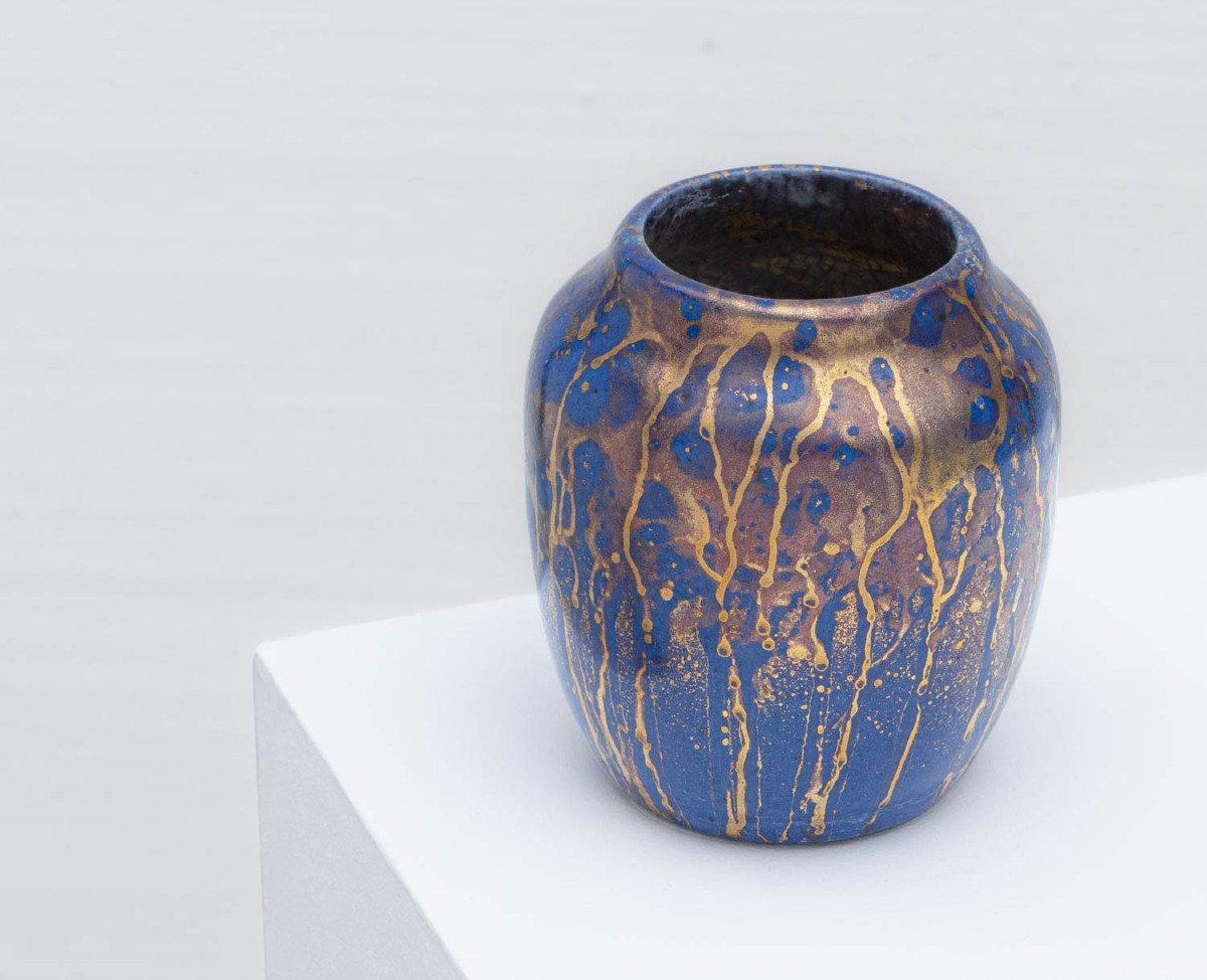 Small « Tea Dust » Vase In Blue Glazed Stoneware With Gold Highlights - Léon Pointu (fontainebleau 1879 - Saint-amand-en-puisaye 1942)