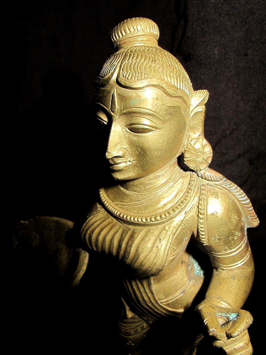 Pair Of Deepa Lakshmi Oil Lamp In Bronze-photo-3