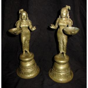 Pair Of Deepa Lakshmi Oil Lamp In Bronze