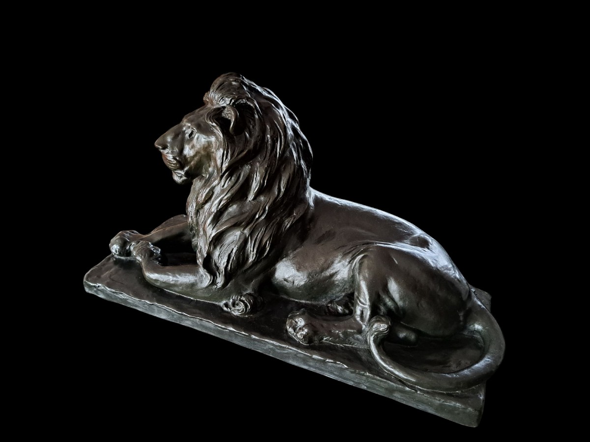 Japanese Bronze By Ichiga Numata - Reclining Lion-photo-3