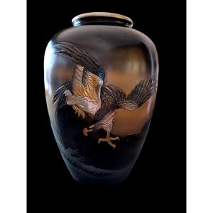 Japanese Bronze, Vase Signed Keihô 桂峰 – Eagle