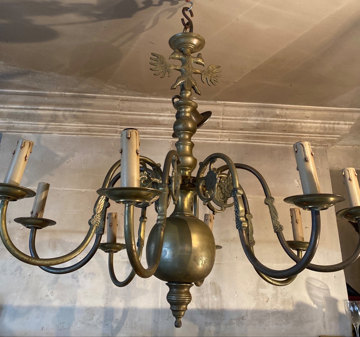 Dutch Lairon Chandelier With 8 Light Arms