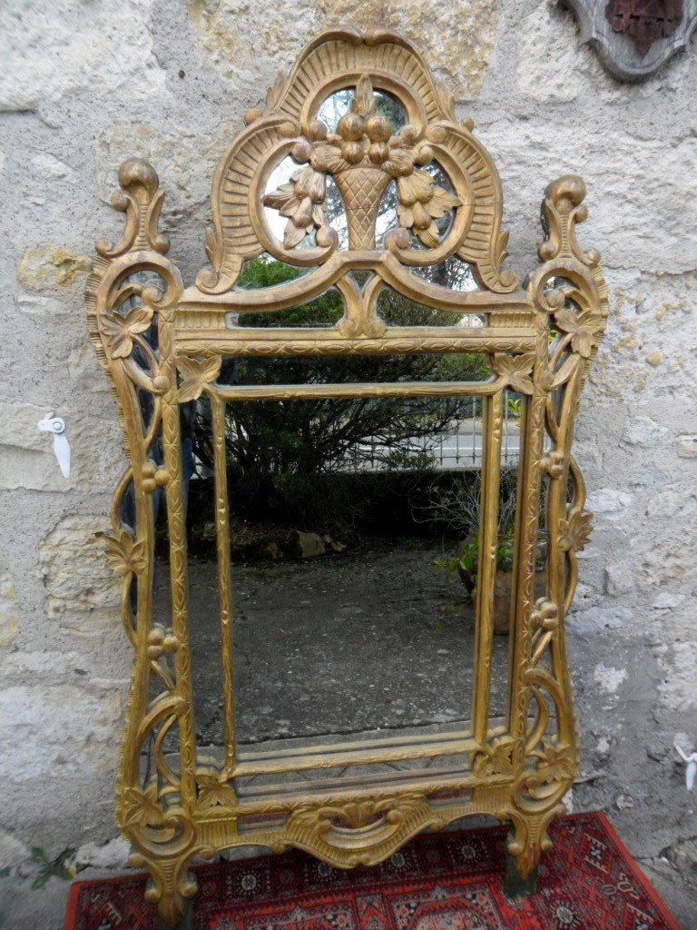 Large Beaucaire Mirror With Glazing Beads In Gilded Wood 