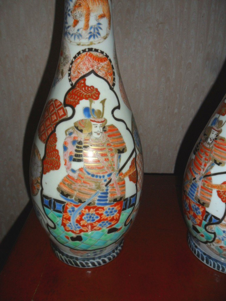 Pair Of Kutani Vases -photo-2