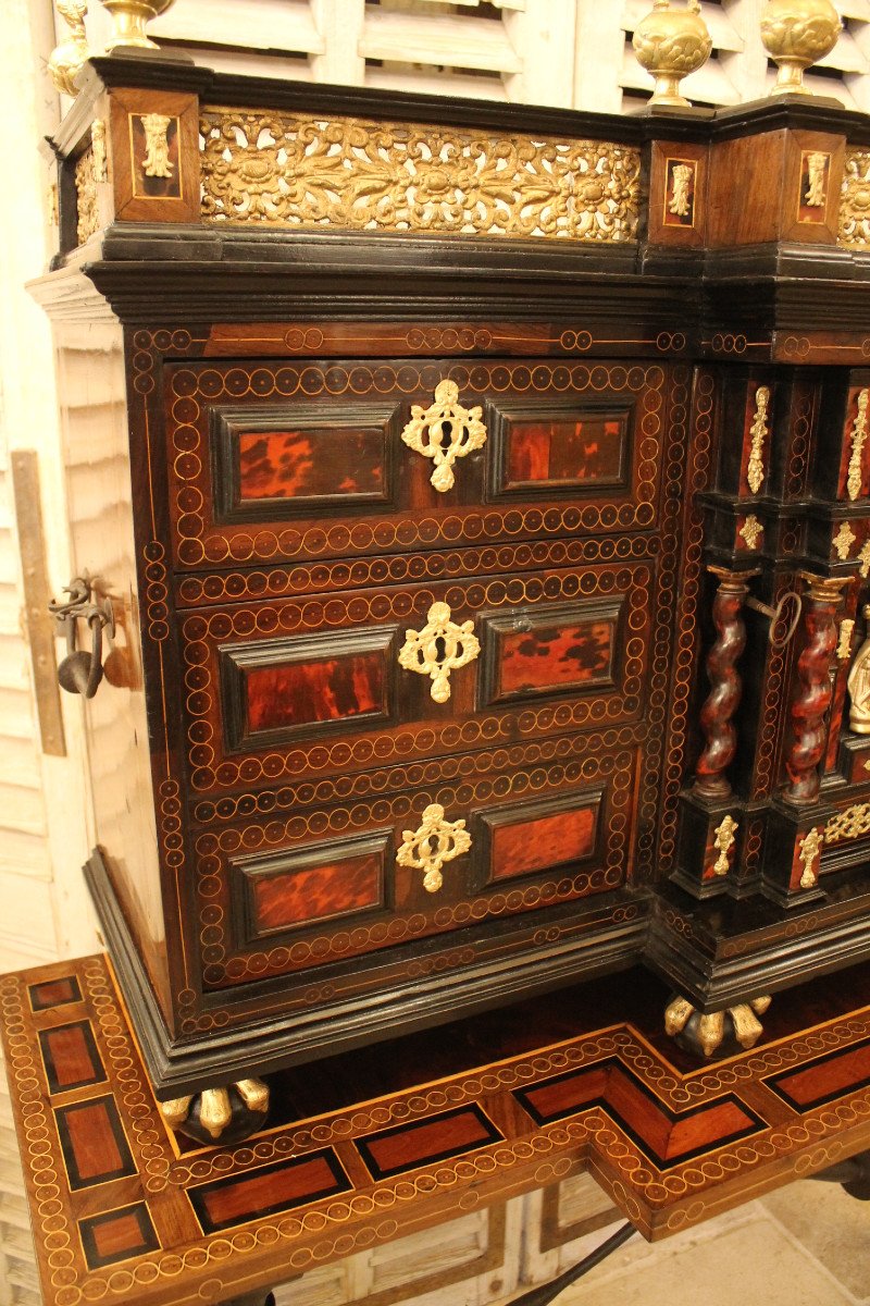 Travel Cabinet And Its Base, 17th Century Spanish Work-photo-3