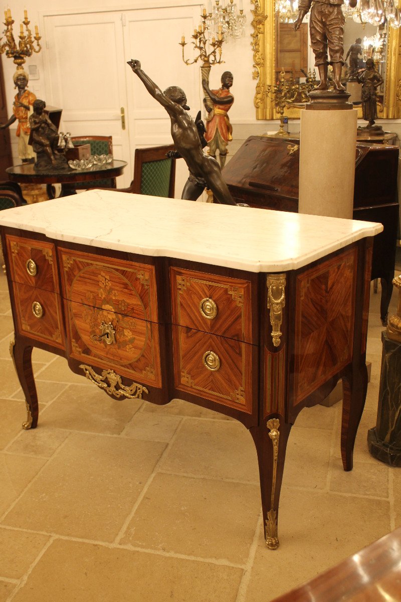 Commode En Sauteuse d'époque Transition, Estampillée C. LEBESGVE-photo-2