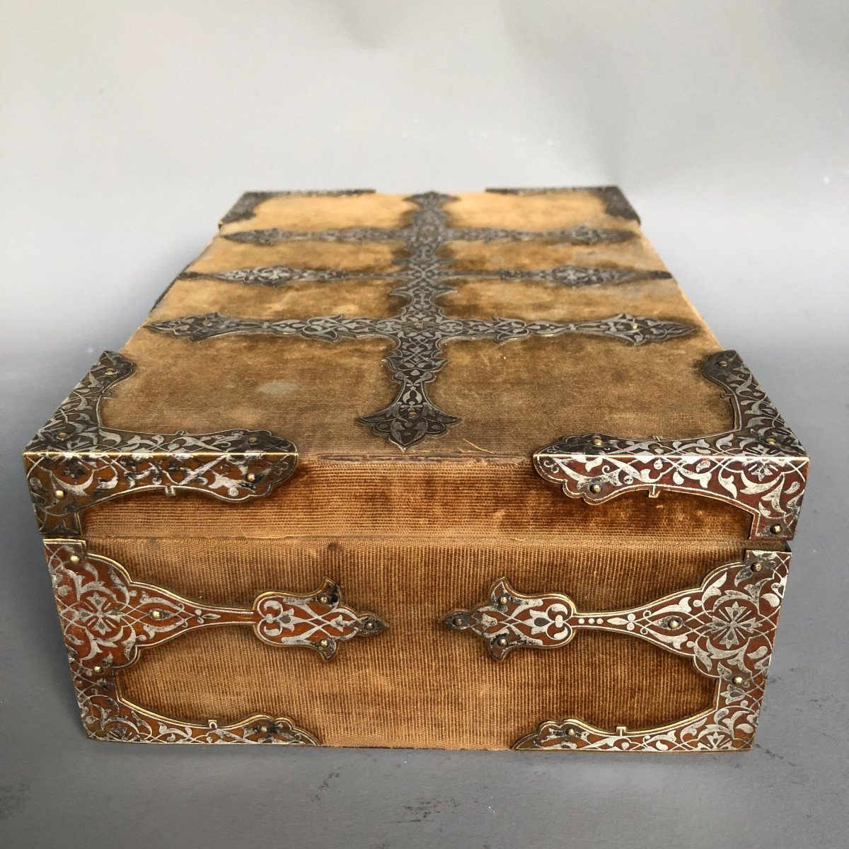 19th Century Box - Wood Covered With Velvet - Damascene Silver-photo-2