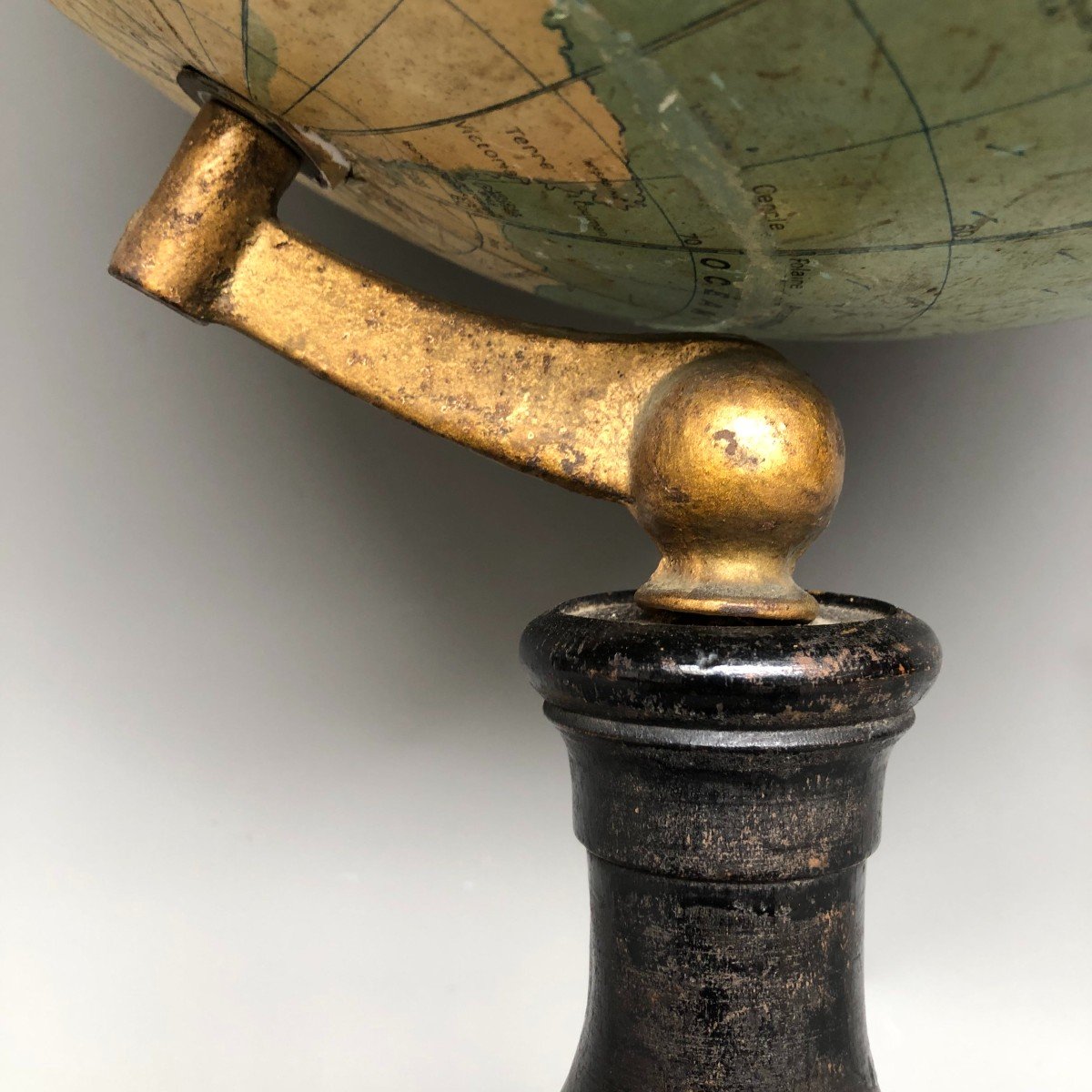 Terrestrial Globe - Early 20th Century - Editor Thomas-photo-4