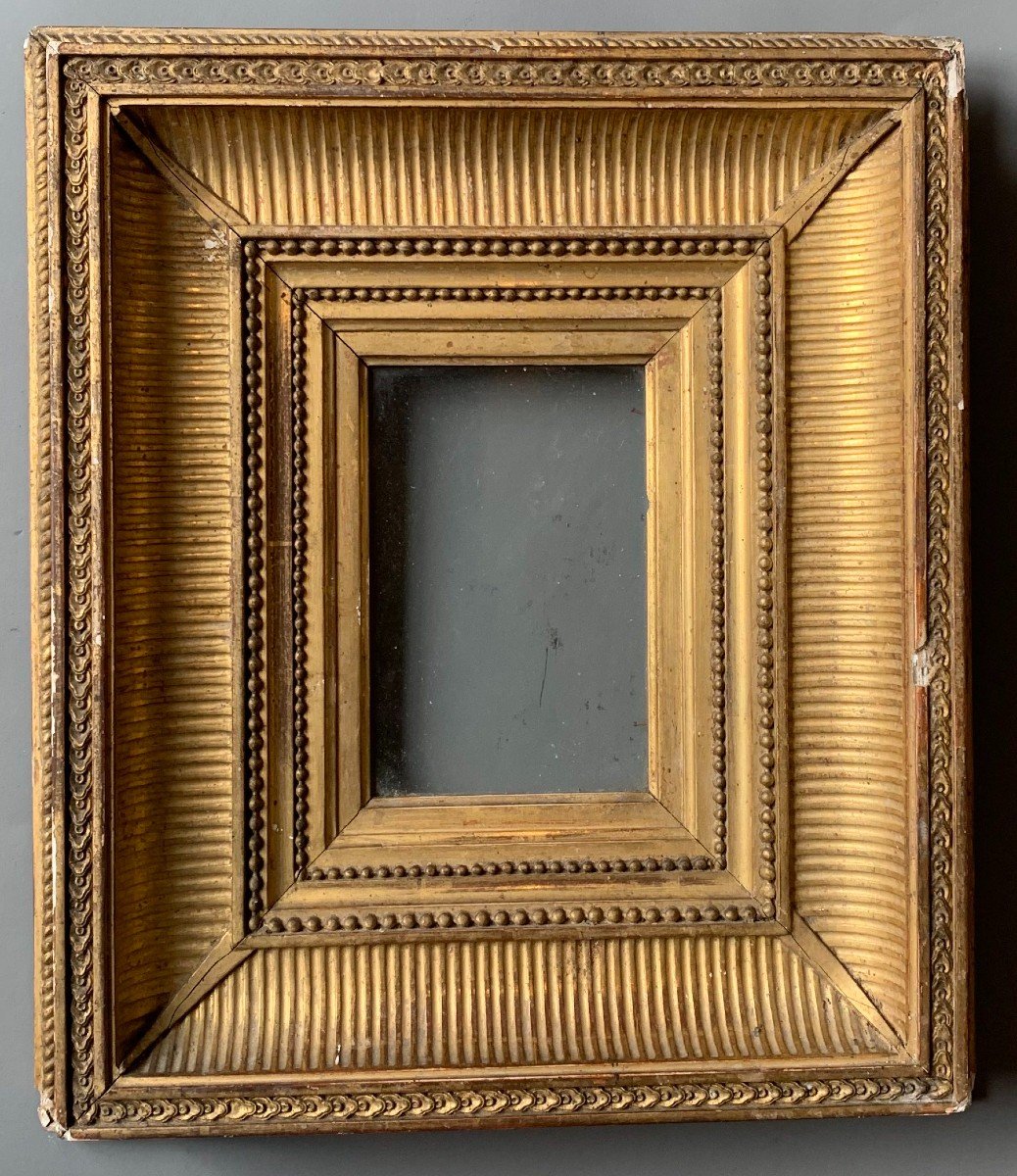 19th Century Channel Frame - Wood And Gilded Stucco