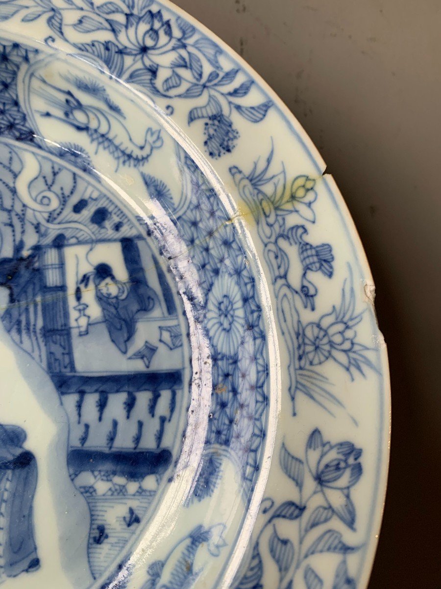 Assiette Chinoise En Porcelaine Bleu Blanc - XVIIIème Siècle - Scène De Danseur -photo-3